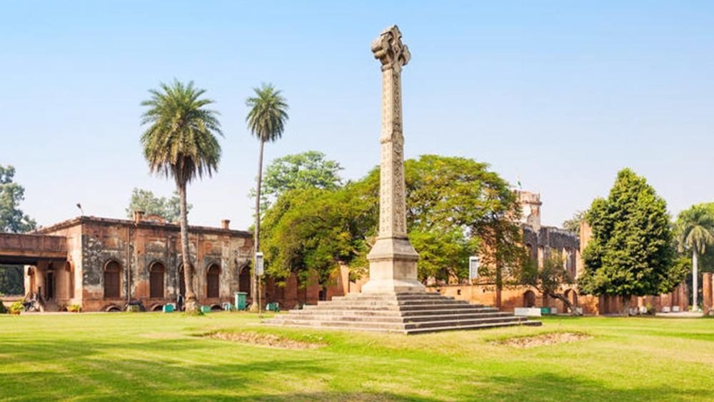 It is the best historical Residency for British resident general for 18th and 19th century